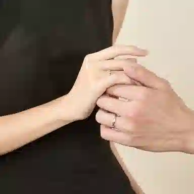 S925