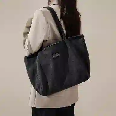 CinvaiKrose Tote