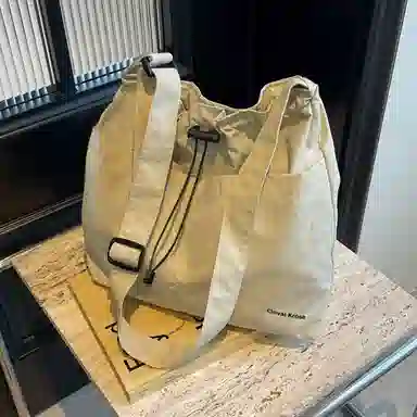 CinvaiKrose Tote