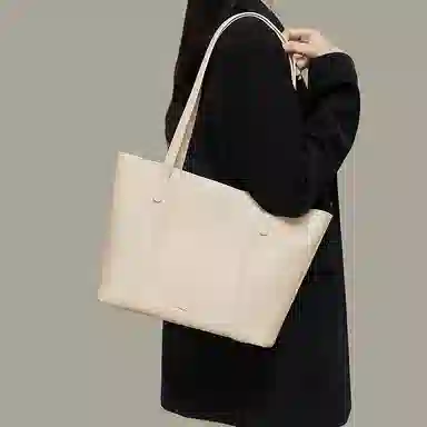 CinvaiKrose Tote
