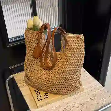 CinvaiKrose Tote