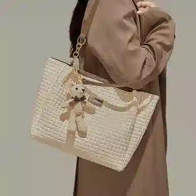 CinvaiKrose PVC Tote