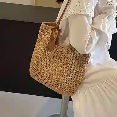 CinvaiKrose Tote