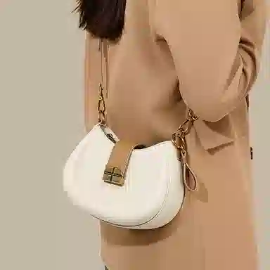 Cinvai&Krose Crescent Bag