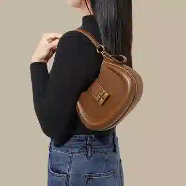 Cinvai&Krose Crescent Bag