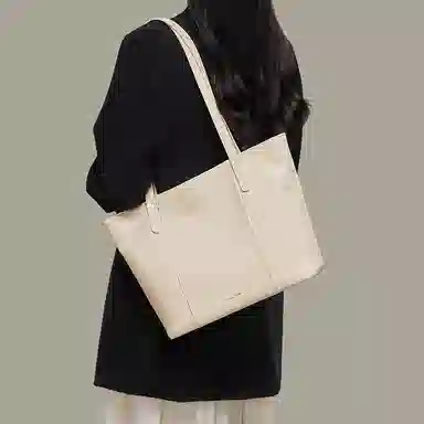 CinvaiKrose Tote
