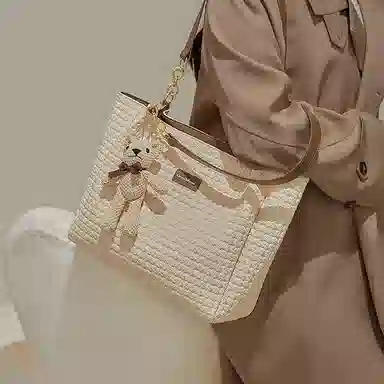 CinvaiKrose PVC Tote