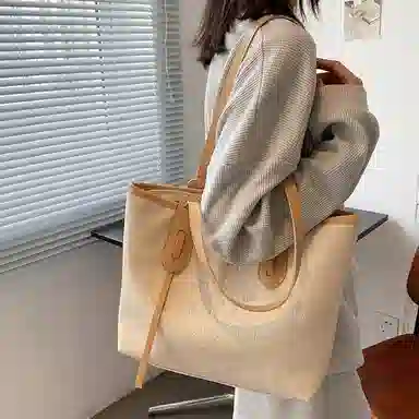 CinvaiKrose Tote