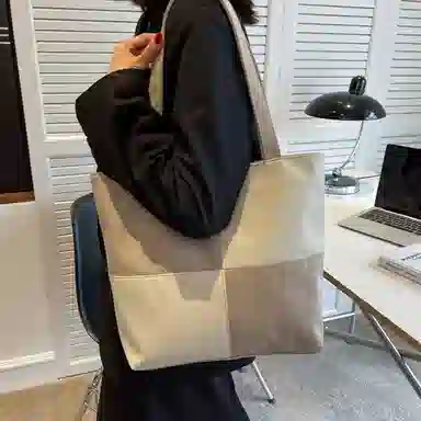 CinvaiKrose Tote