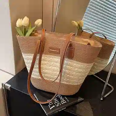 CinvaiKrose Tote