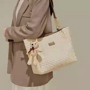 CinvaiKrose PVC Tote