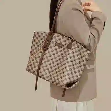 CinvaiKrose pvc Tote