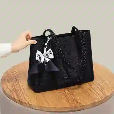 CinvaiKrose Tote