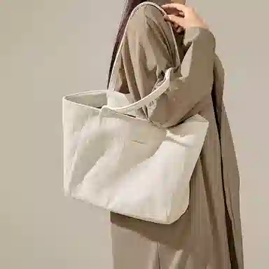 CinvaiKrose Tote