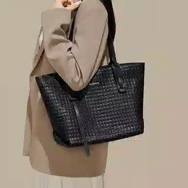 CinvaiKrose PVC Tote