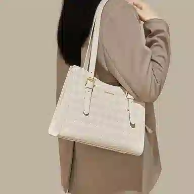 CinvaiKrose Tote