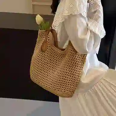 CinvaiKrose Tote
