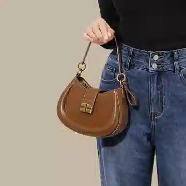 Cinvai&Krose Crescent Bag