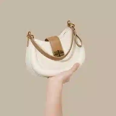 Cinvai&Krose Crescent Bag