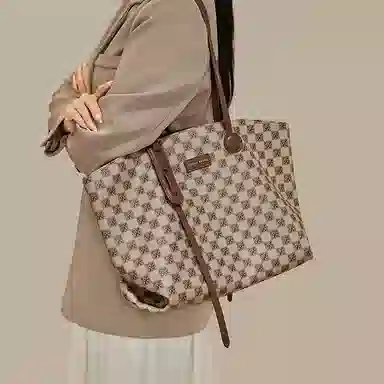 CinvaiKrose pvc Tote