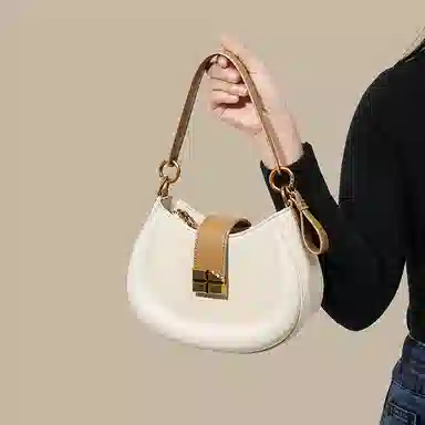 Cinvai&Krose Crescent Bag