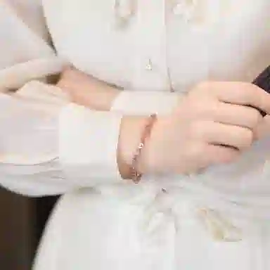S925