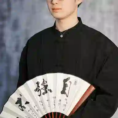 S925