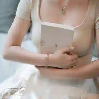 S925