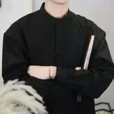 S925