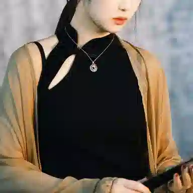 S925