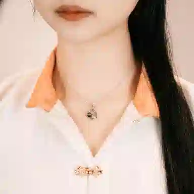 S925