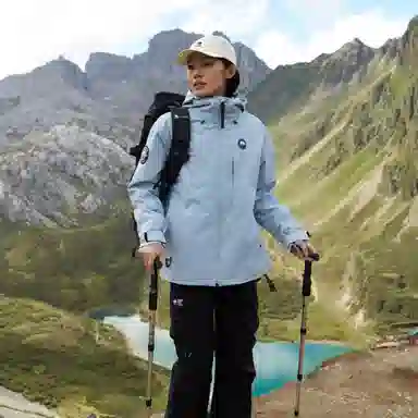 熊猫  舒适休闲简约三合一连帽  保暖防风防水透气冲锋衣 男女同款
