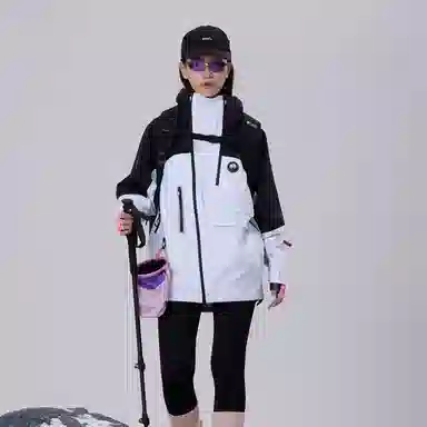 熊猫  山系户外硬壳三防连帽单层  防水防风耐磨防泼水冲锋衣 男女同款 雅丹白