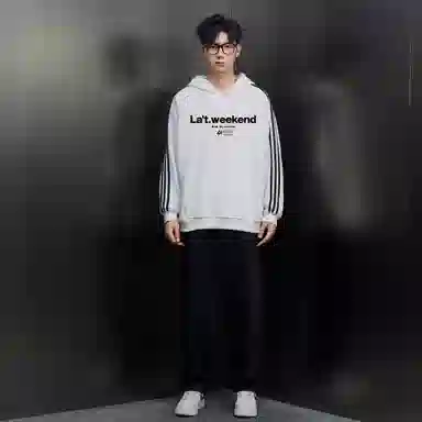 LA'T.WEEKEND Logo