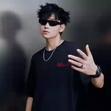 LA'T.WEEKEND 280gLogocleanfitT 2