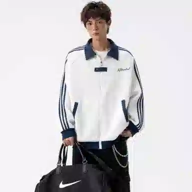 LA'T.WEEKEND 480G Logo