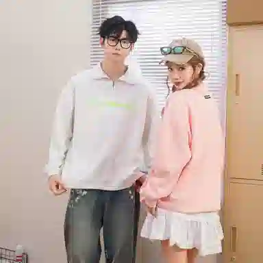 LA'T.WEEKEND Logo320g