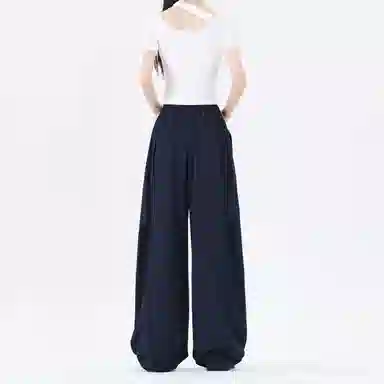 LA'T.WEEKEND cheanfitLogo