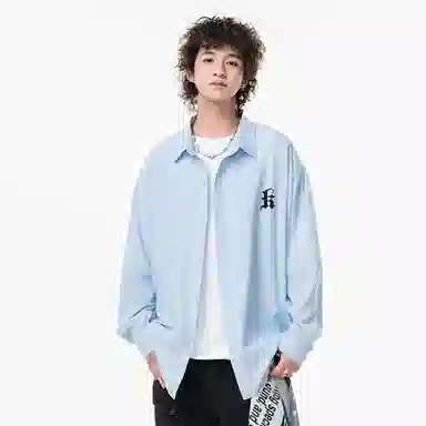 LA'T.WEEKEND Logocleanfit