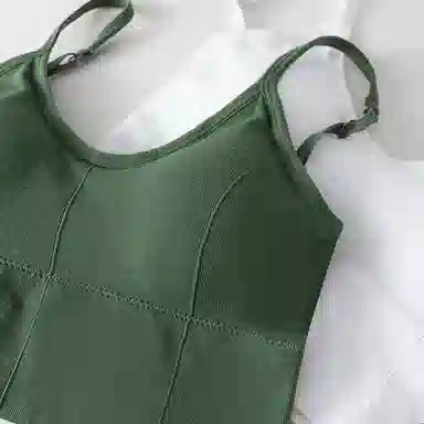 二三二三 无痕内穿外搭美背一片式聚拢无钢圈防走光抹胸薄吊带 女款