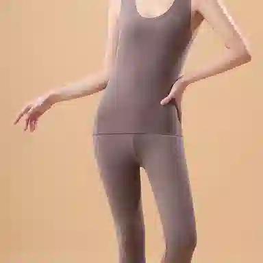 二三二三 纯色无痕自发热打底内搭保暖上装 女款