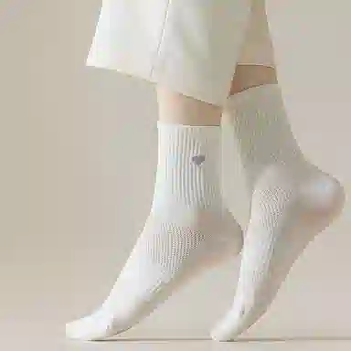 二三二三 网眼透气爱心纯色舒适柔软防臭小腿袜高弹防滑百搭运动袜保暖日常通勤跑步爬山健身中筒袜 女款