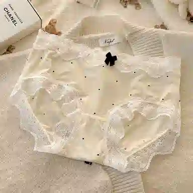 二三二三 蕾丝甜美冰丝纯欲风简约蝴蝶结短裤圆点凉感少女心防夹臀可爱舒适贴身裤日常百搭跑步健身三角内裤 女款