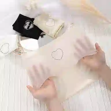 二三二三 冰感透气舒适亲肤柔软内裤无痕不卷边不卡档高弹中腰三角裤纯色简约字母加长档短裤 女款 组合装