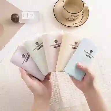 二三二三 纯棉高腰无痕亲肤柔软舒适中腰包臀不卡裆不夹臀不卷边三角抑菌透气吸汗纯色字母印花简约时尚百搭潮流内裤 女款 组合装