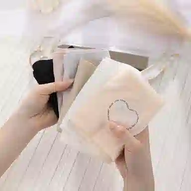 二三二三 冰感透气舒适亲肤柔软内裤无痕不卷边不卡档高弹中腰三角裤纯色简约字母加长档短裤 女款 组合装