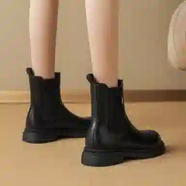 Josiny Chelsea Boots