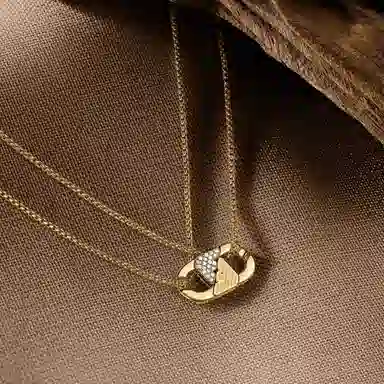 EMPORIO ARMANI LOVE -