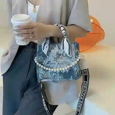 Tote