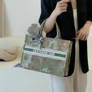 Tote
